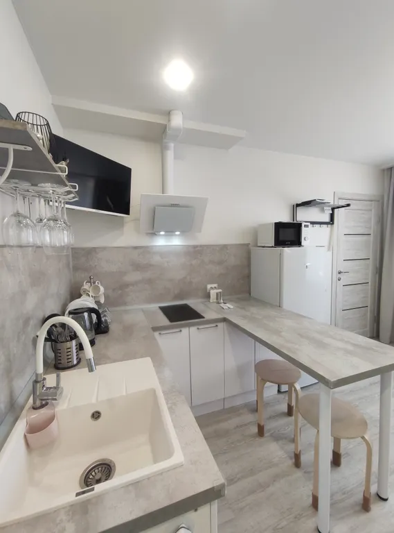 Студия Белый дом у моря