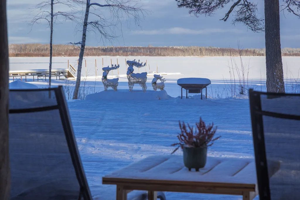 Коттедж из сосны Кело с видом на озеро