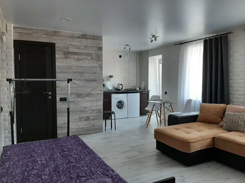 Квартира-студия в Хойниках с евроремонтом для 1-5 человек