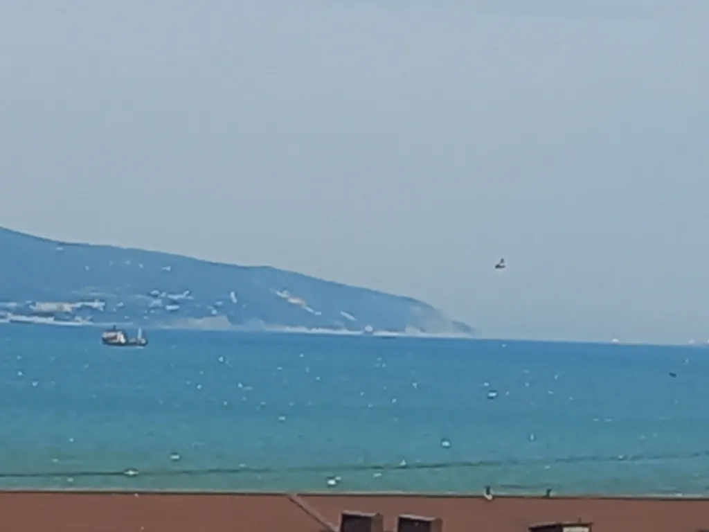 Уютная квартира в центре города с видом на море