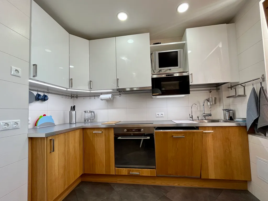 Квартира 3-комнатная квартира премиум-класса в центре у метро — Москва