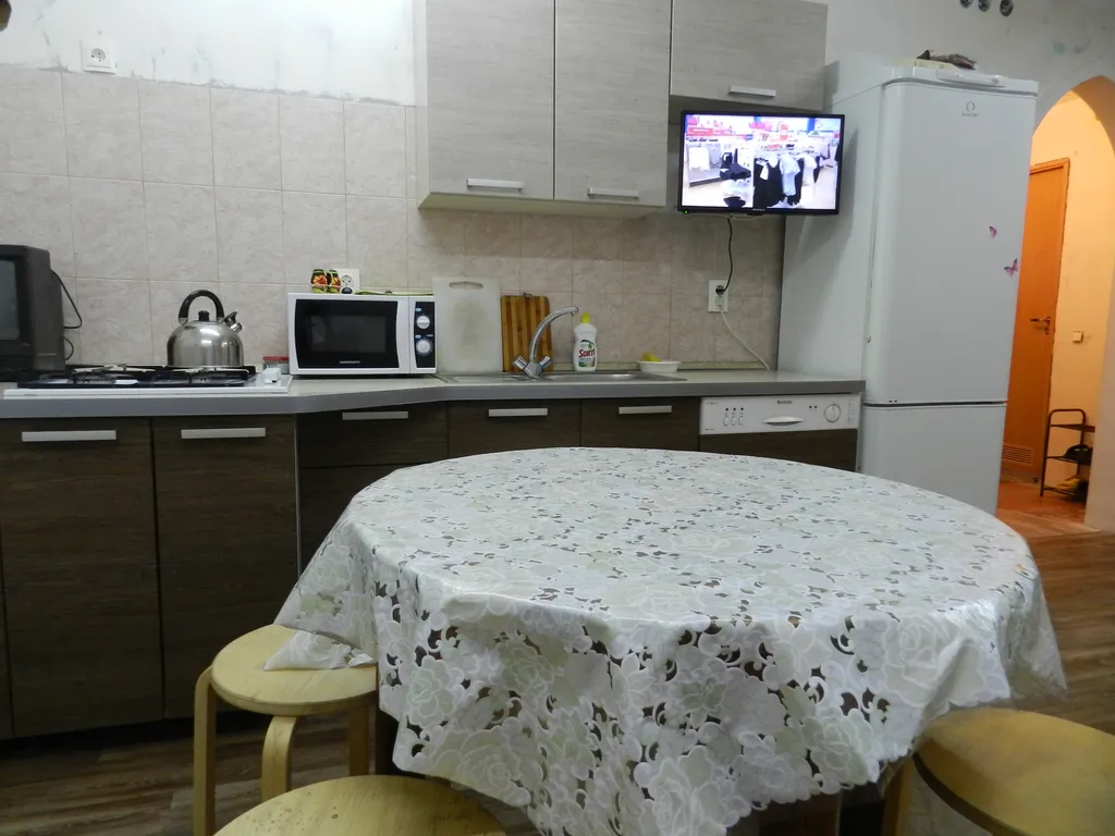 Трёхкомнатная квартира в частном доме