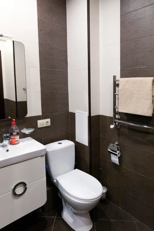 Фиола у озера