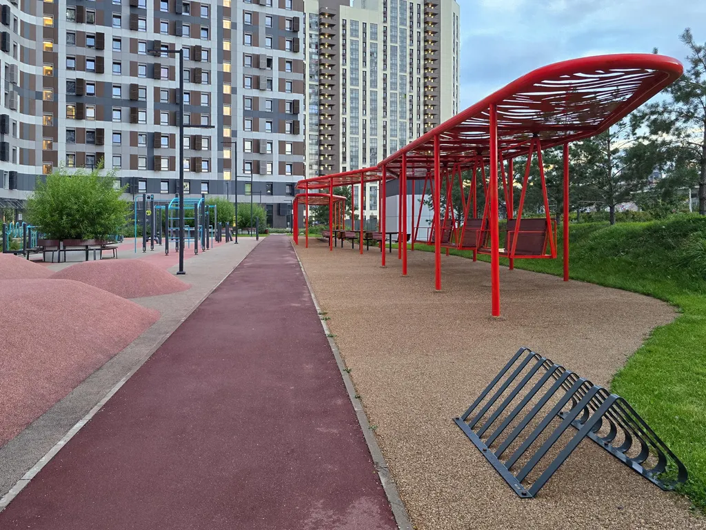Светлая студия у метро Спартак на 22 этаже с красивым видом на реку Москву