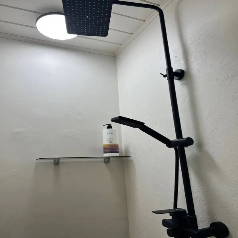 Коттедж Гостевой дом у озера с чаном и баней, лес, рыбалка, квадроциклы, лыжи — Москва