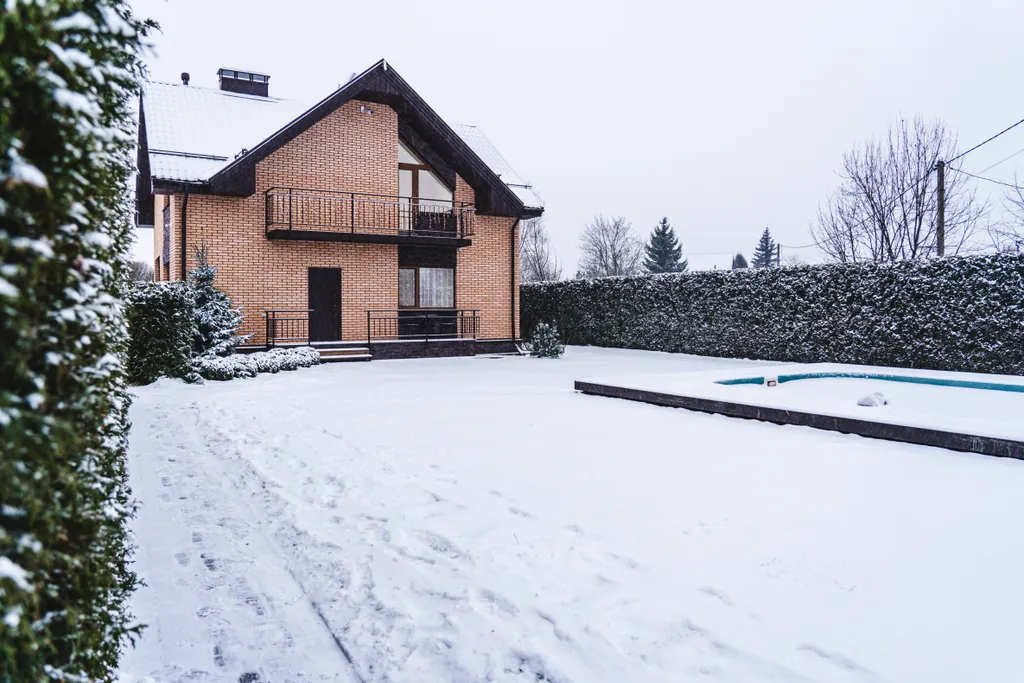 Коттедж Просторный уютный дом — Коммунар