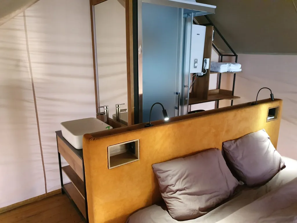 Коттедж Коттедж Глэмпинг на берегу Пироговского водохранилища — Болтино