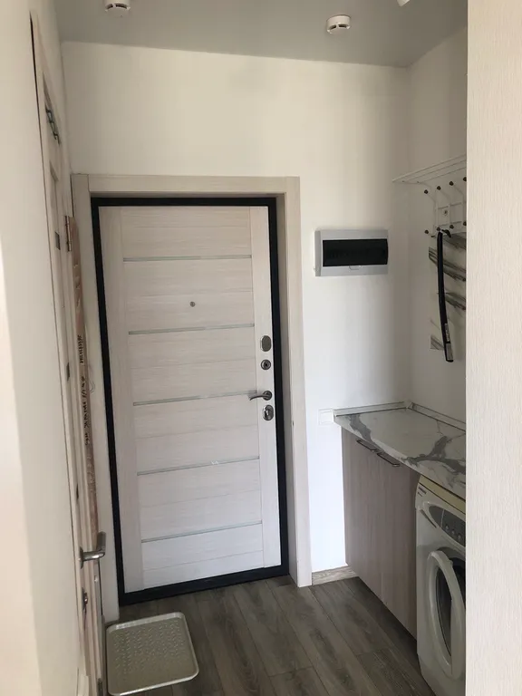 Уютная студия с террасой с видом на горы