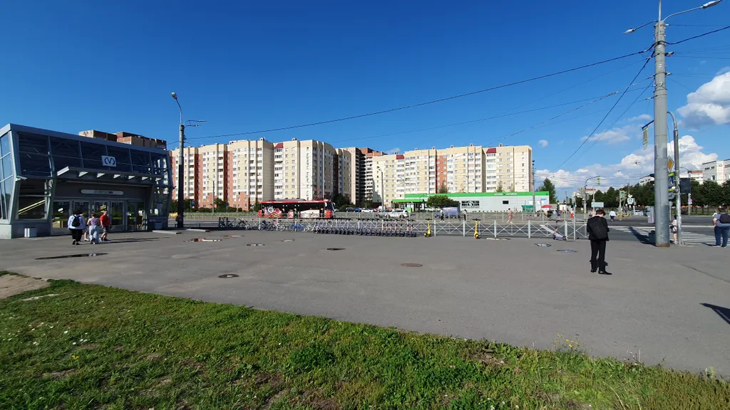 Квартира у метро Дунайская
