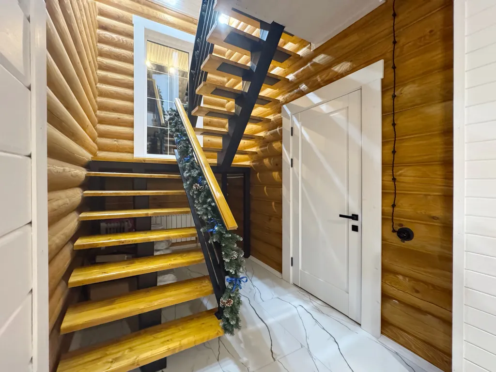 Дом с баней на берегу Москвы реки