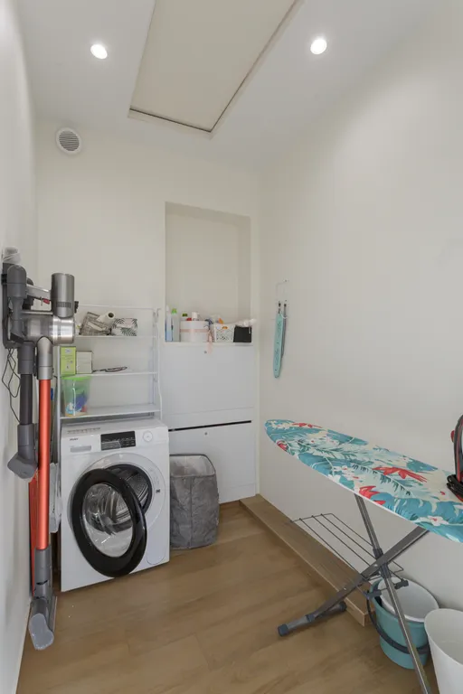 Коттедж Уникальный дом архитектора с видом на горы — Барановка