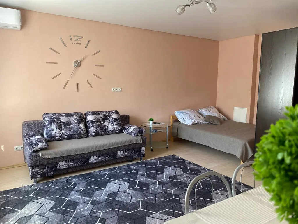 Квартира Квартира Студия у аэропорта — Омск