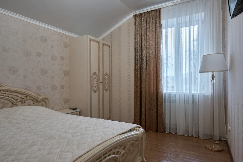 Большой, уютный семейный дом