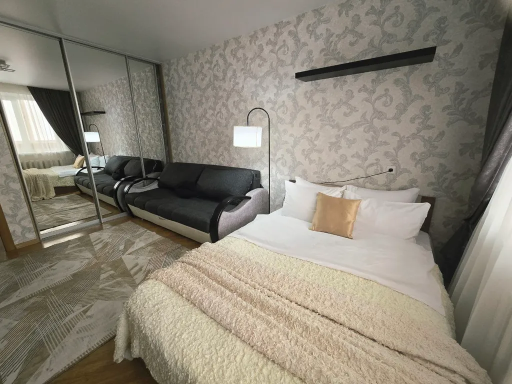 Двушка напротив аквапарка Улёт