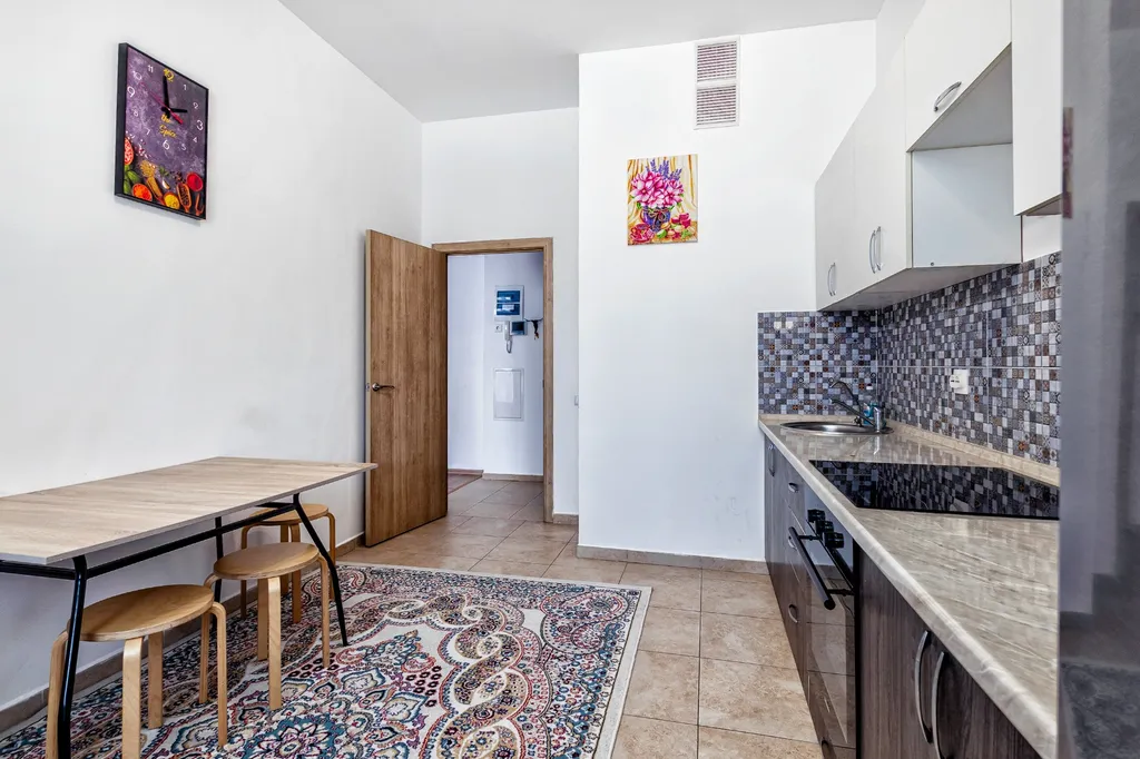 Уютная 2-х комнатная квартира возле Экспо