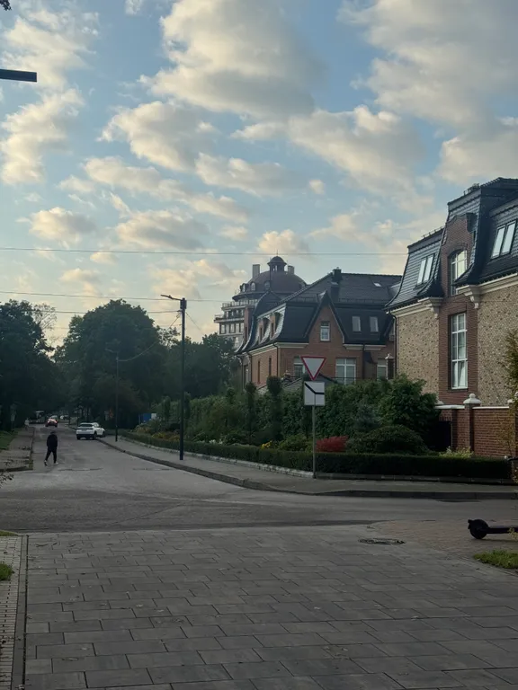 Квартира 2-комнатная Квартира — Калининград