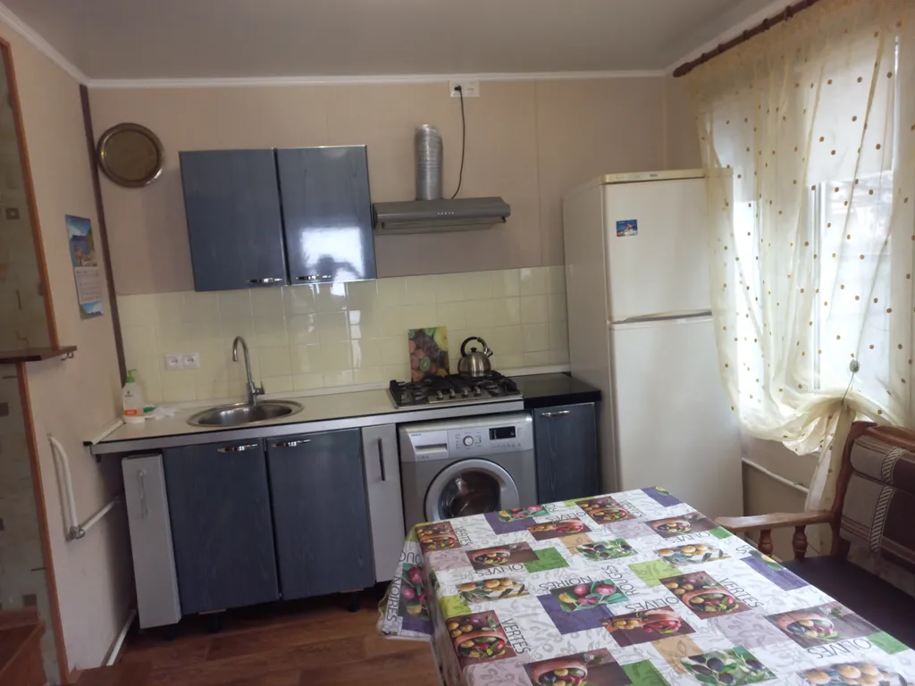 Коттедж Коттедж Апартаменты в центре — Адлер