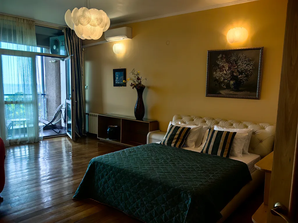 Квартира luxe 2к с видом на море и дендрарий парк