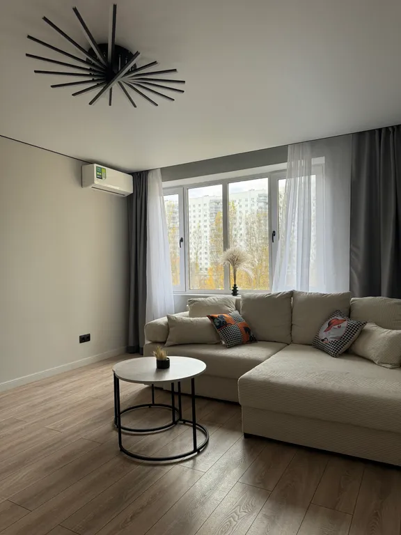 Квартира Квартира Три раздельные комнаты, новый ремонт — Москва