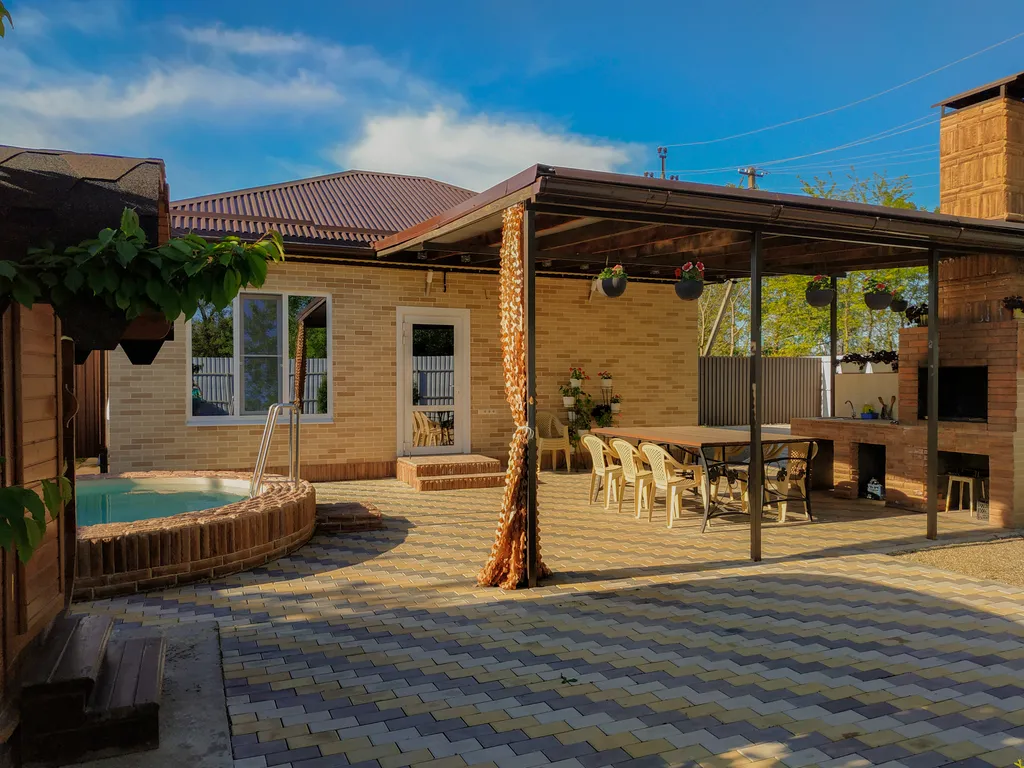 Гостевой дом Лотос в пригороде Краснодара