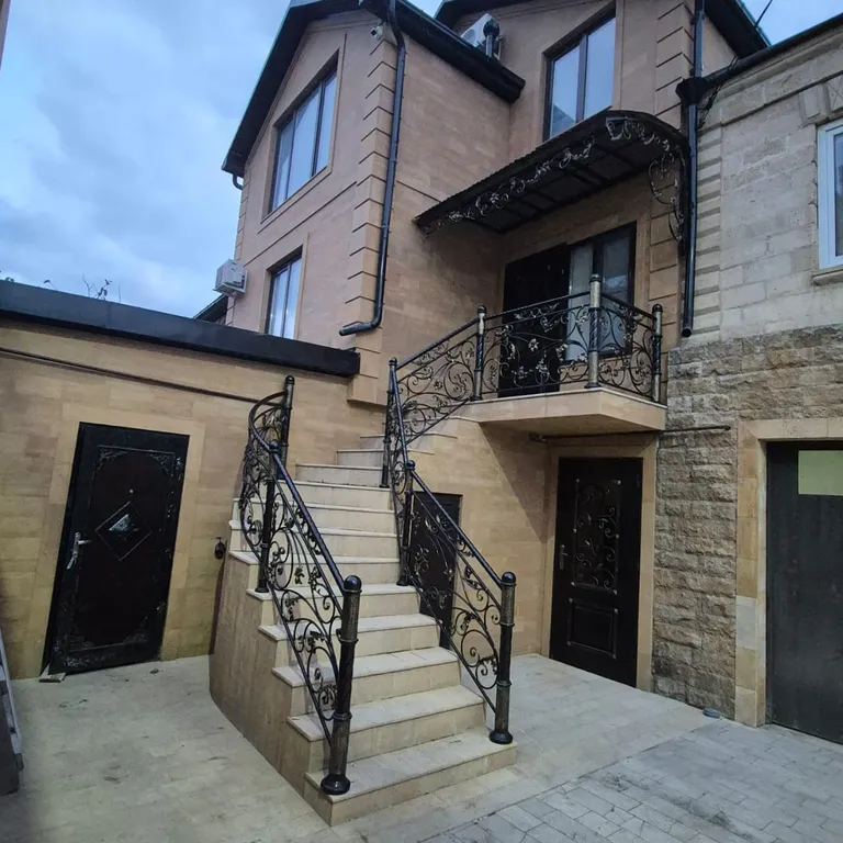 Коттедж 4-комнатный Дом — аренда посуточно в Дербент