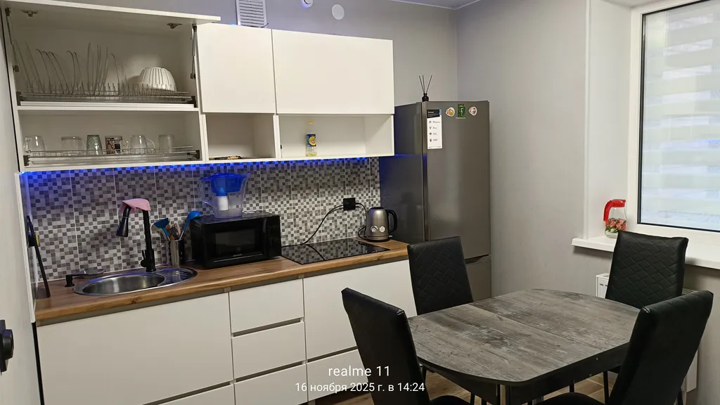 Уютная квартира в спальном районе города, с отличным видом из окна