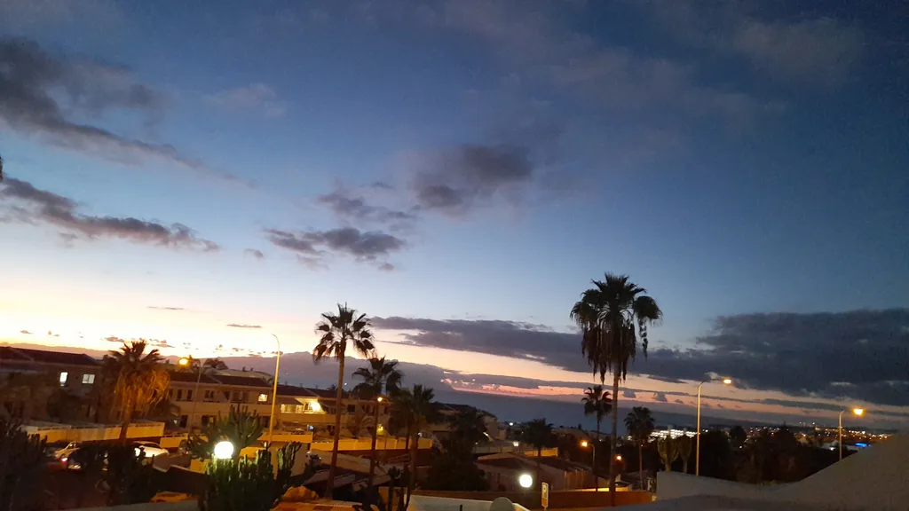 Apartments Island Village Heights