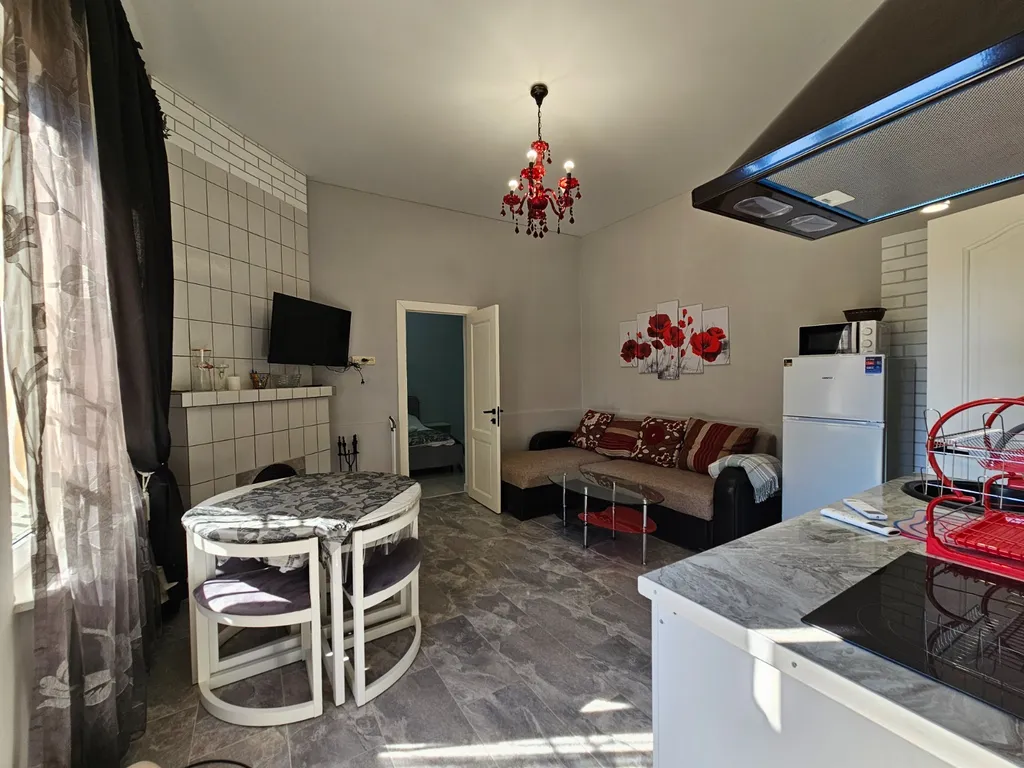 Квартира в центре города — аренда посуточно в Сухум