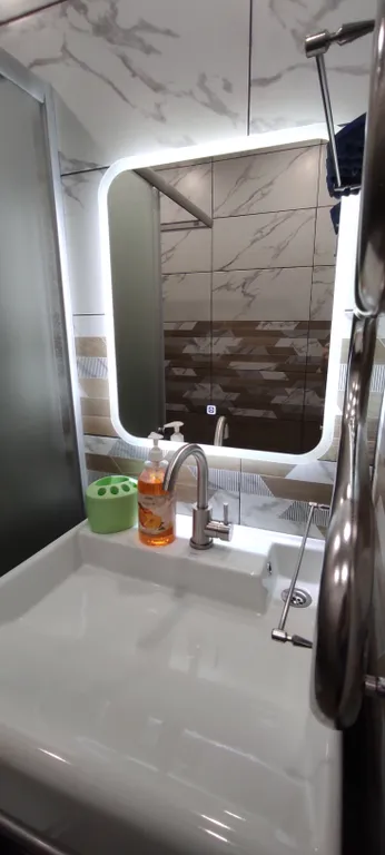 Уютная квартира рядом с Арена 2000