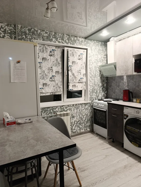 Уютная солнечная квартира в районе Золотого моста