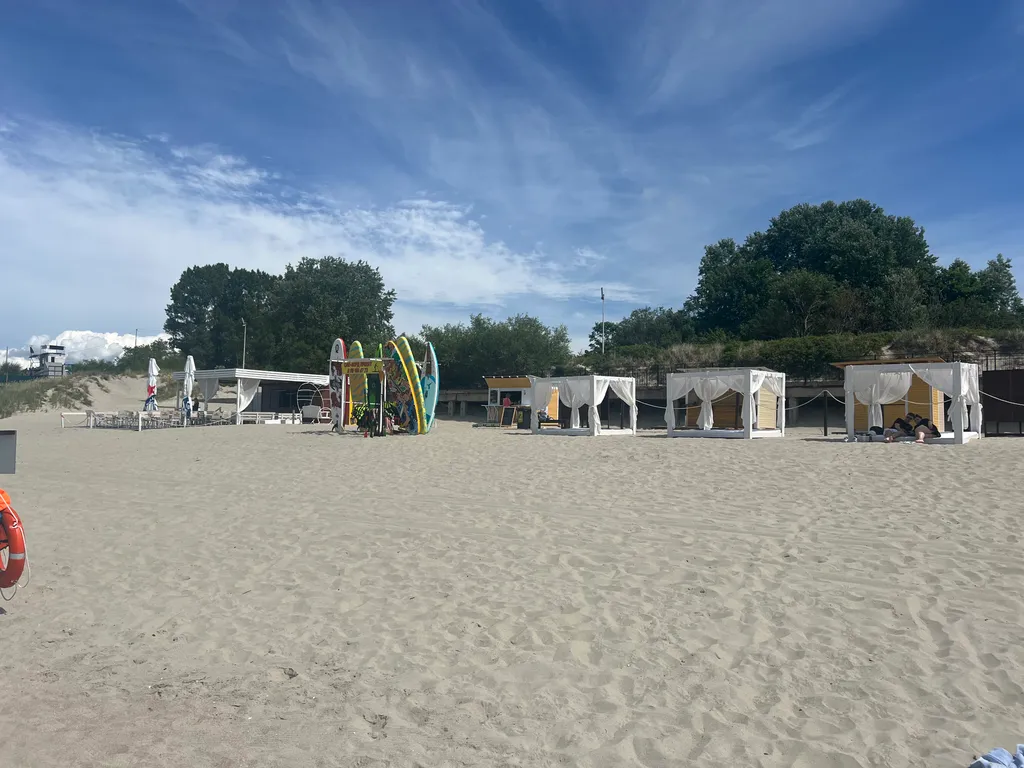 Студия с видом на море