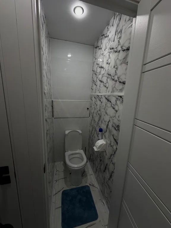 Светлая и уютная квартира в пяти минутах от площади Победы