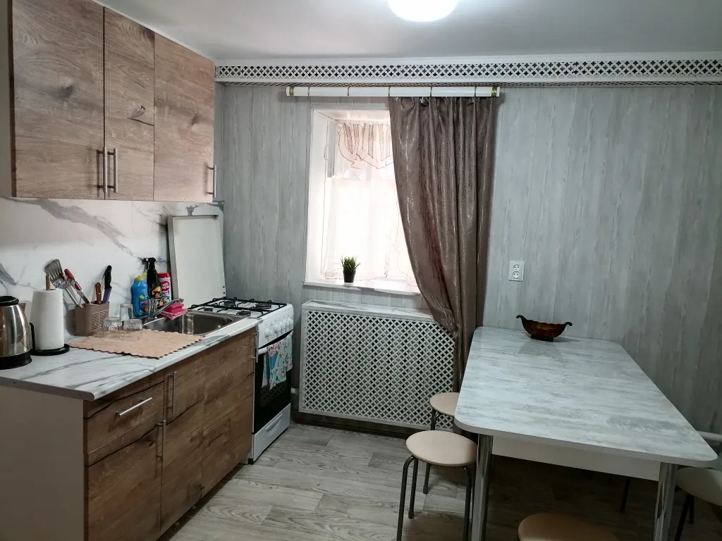 Частный дом с уютным двориком недалеко от центра