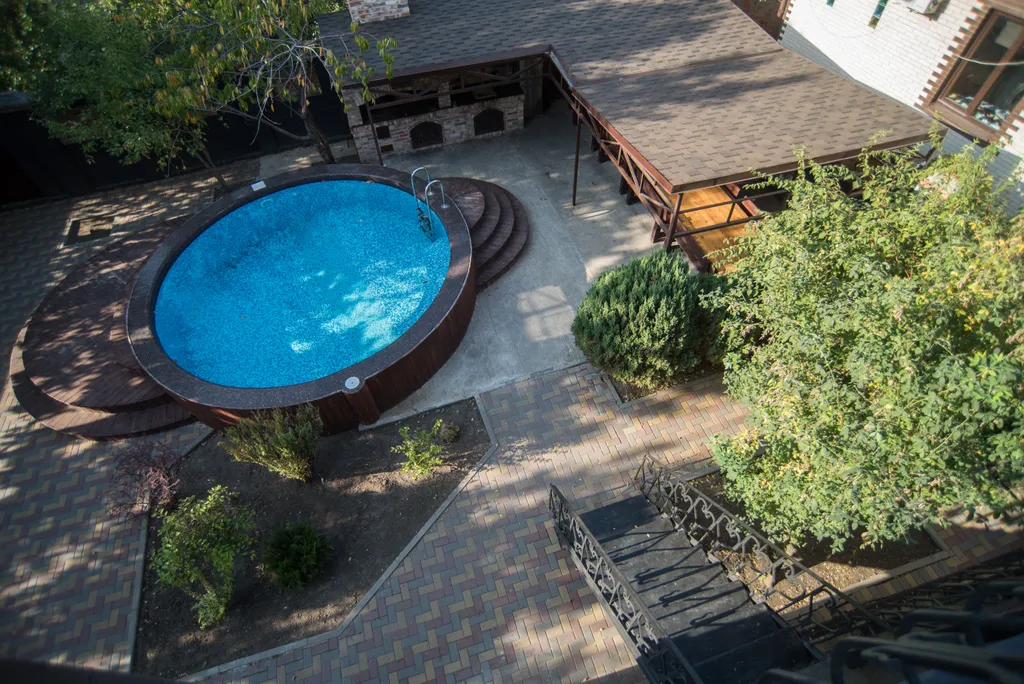 Вилла Астон