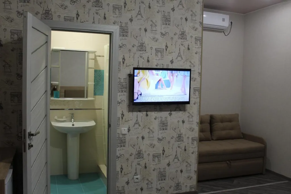 Номер улучшенный с видом во двор разделяемый