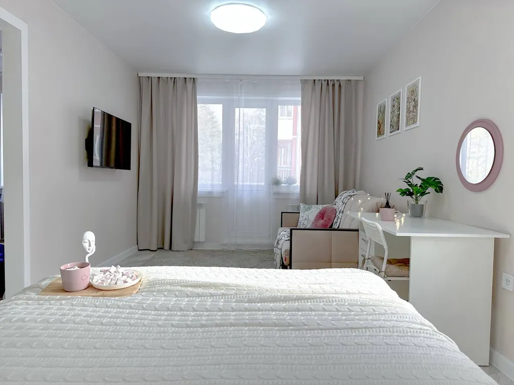 Квартира комфорт рядом с НГУ с видом на лес