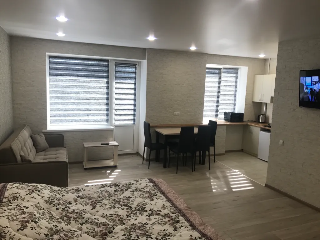 2-х комнатная квартира-студия в центре города