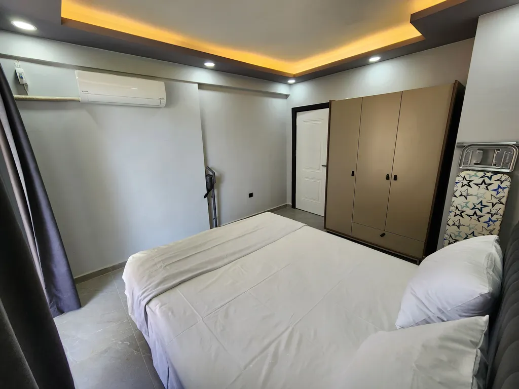 Квартира в центре Сиде внутри комплекса с бассейном