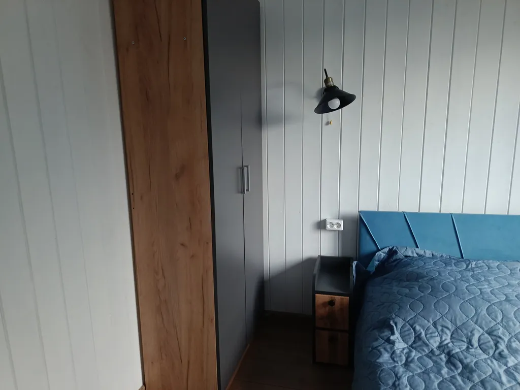 Уютный и теплый дом у леса