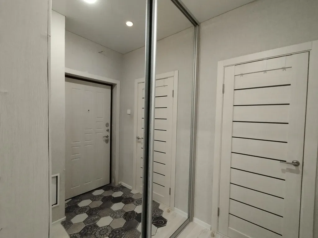 Студия с видом на озеро