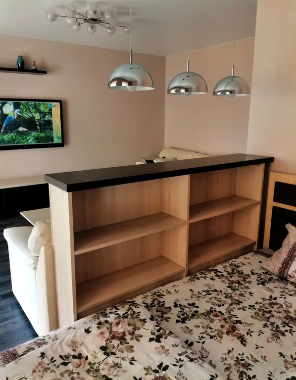 Уютная квартира с панорамными окнами и кондиционером