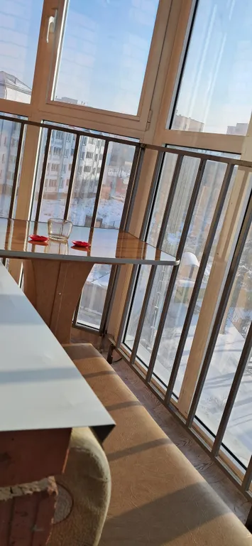 Студия с панорамным видом на город