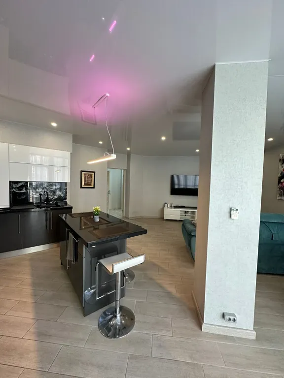 Евро-четырехкомнатный апартамент в Сириусе