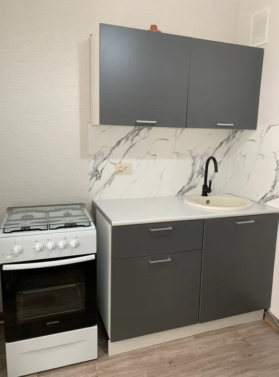 Квартира Светлая 1-комнатная квартира в отличной локации. — Махачкала