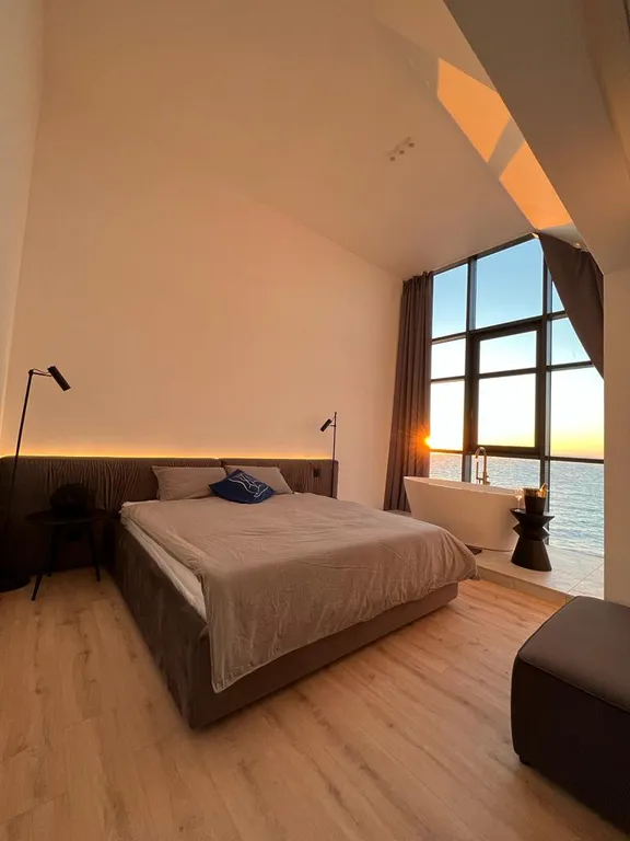 Eleven Aparts с лучшим видом на море!