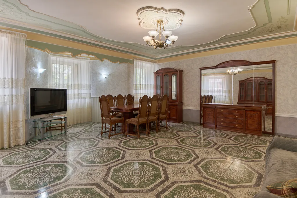 Уютный коттедж с бассейном и сауной