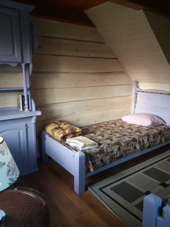 Большой коттедж на берегу озера