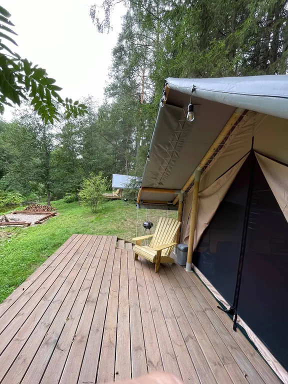 Палатка лесной домик на базе отдыха Белка