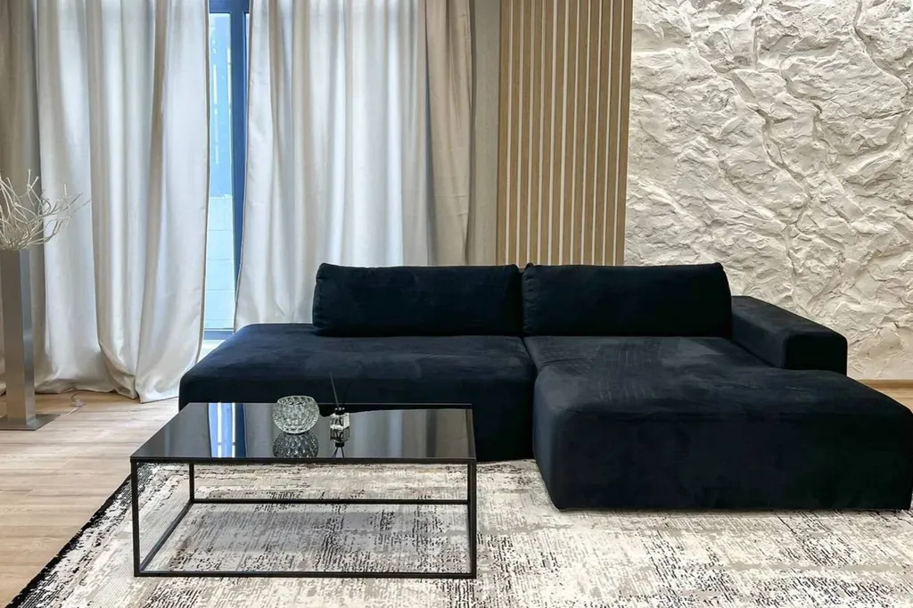 Новый коттедж в хорошей локации Адлера с бассейном, 4 спальнями с с/у