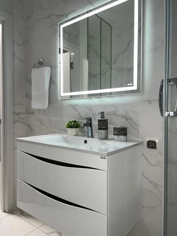 Стильная квартира около моря